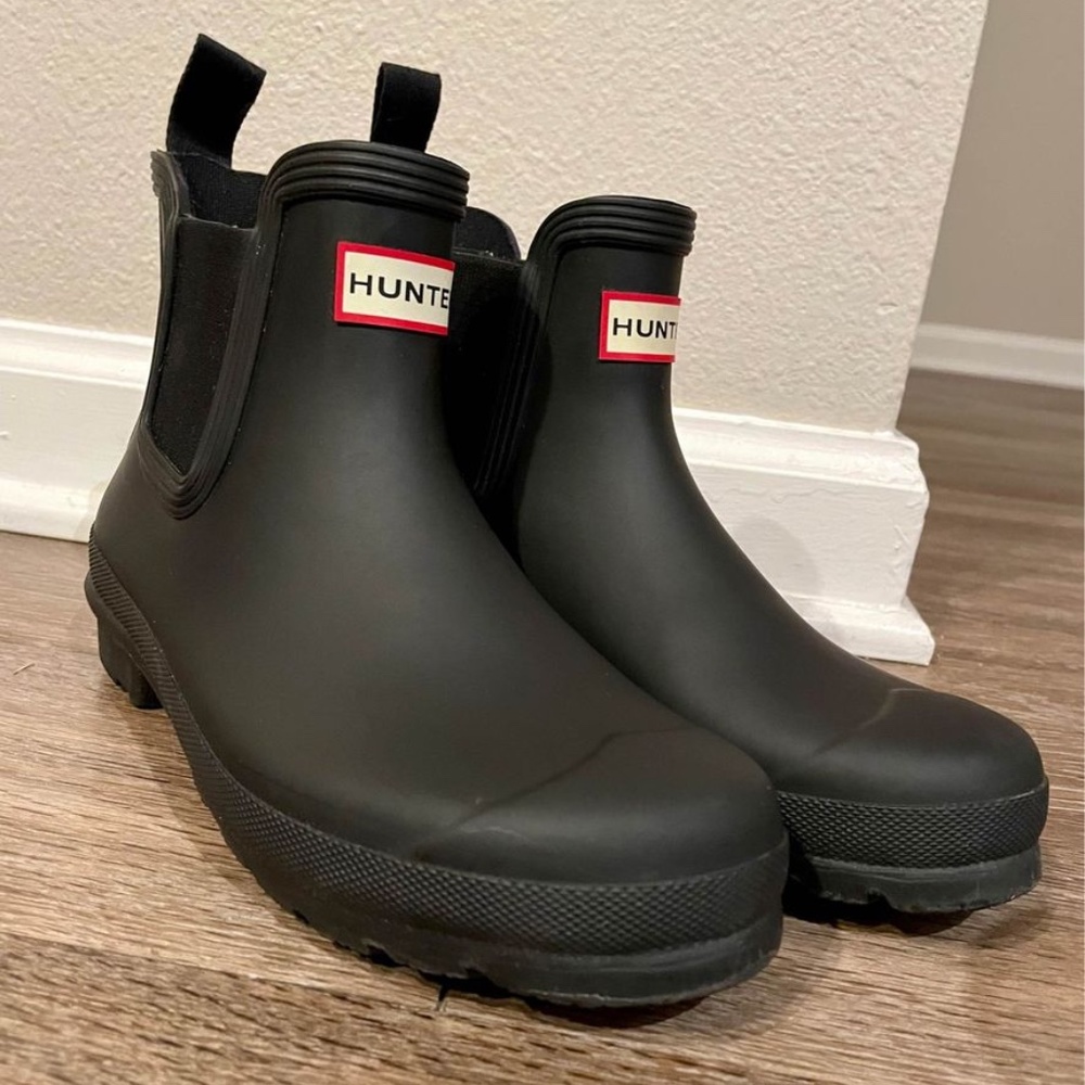 New Hunter Chelsea boots